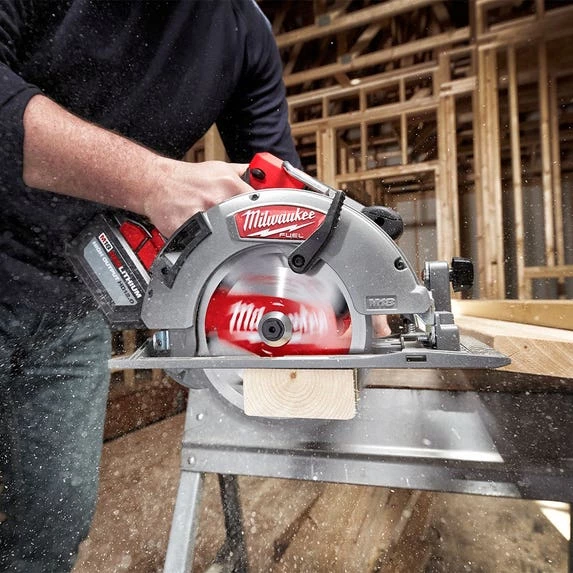 Milwaukee M18 FUEL 7-1/4" Circular Saw (12.0Ah) Kit 2732-21HD Milwaukee M18 FUEL 7-1/4" Circular Saw (12.0Ah) Kit 2732-21HD -Home Tools Sales 2024 2732 21hd 3