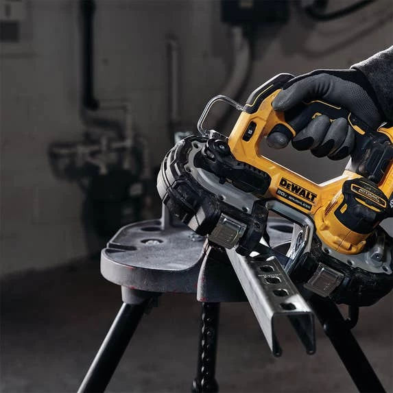 DeWalt Atomic 20V Max Brushless Cordless 1-3/4" Compact Bandsaw (Tool Only) DCS377B DeWalt Atomic 20V Max Brushless Cordless 1-3/4" Compact Bandsaw (Tool Only) DCS377B -Home Tools Sales 2024 dcs377b 4